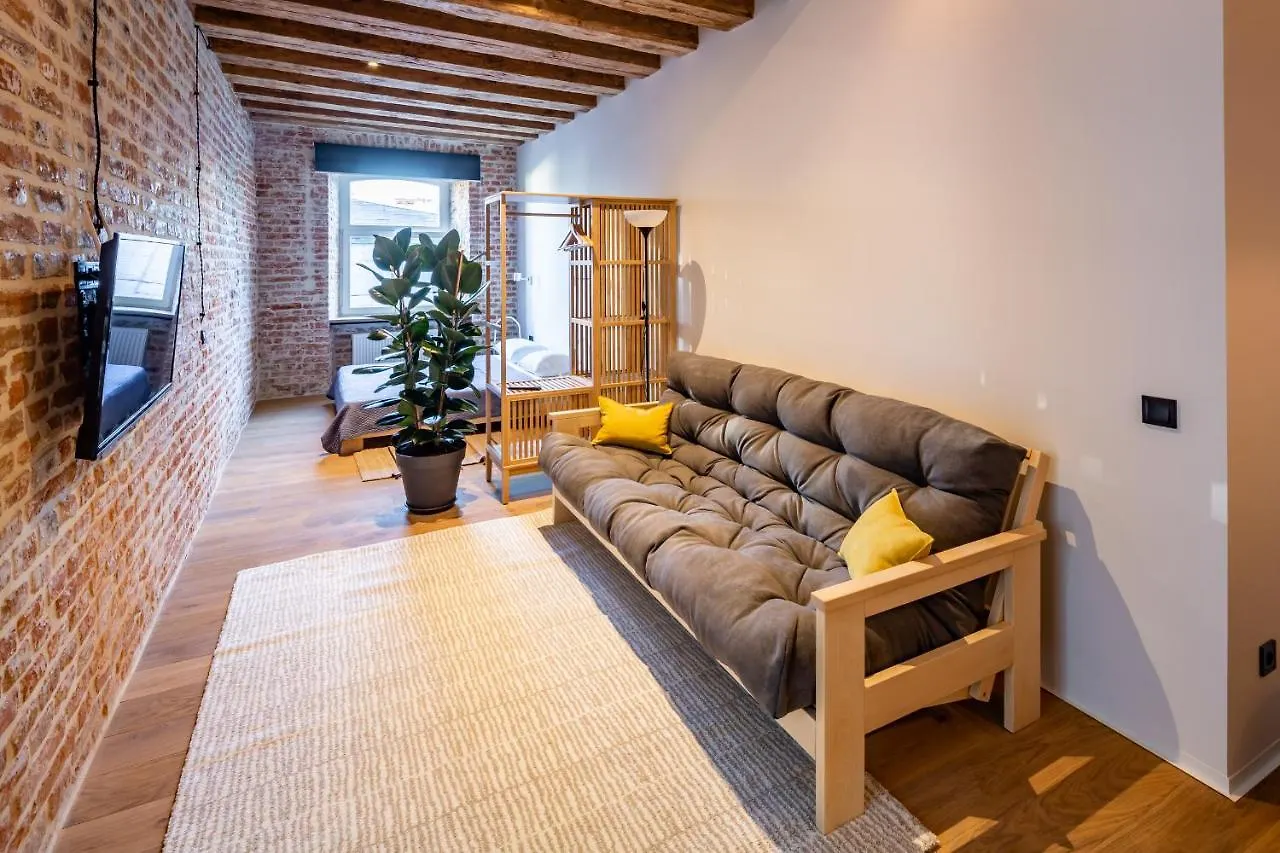 Onlviv Apartments Rynok Square 18 Two contacts